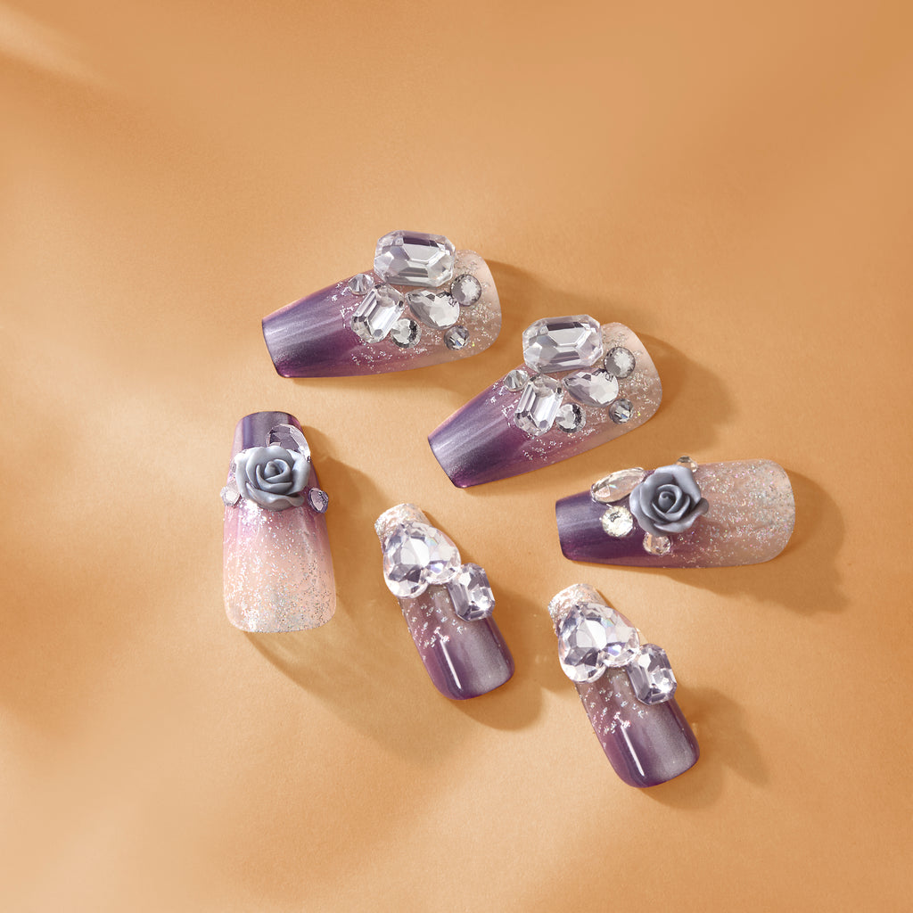 Free Gift 24pcs LUVME Reusable Pop-on Nails-01