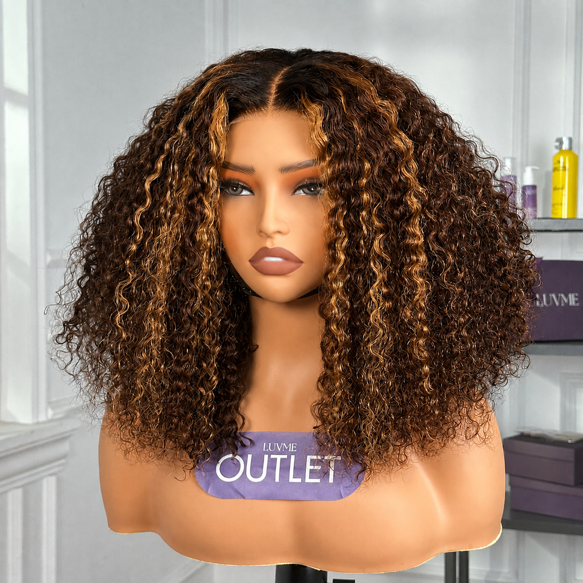 Outlet | Highlight Glueless 5x5 Closure Lace Short Curly Wig Pre-Cut Lace-01