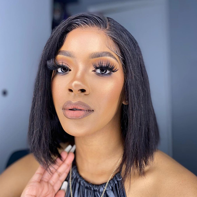 Worth | Natural Black Yaki Bob Wigs Side Part